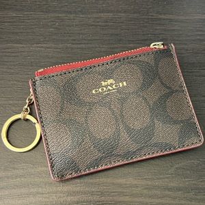 Coach Mini Skinny ID